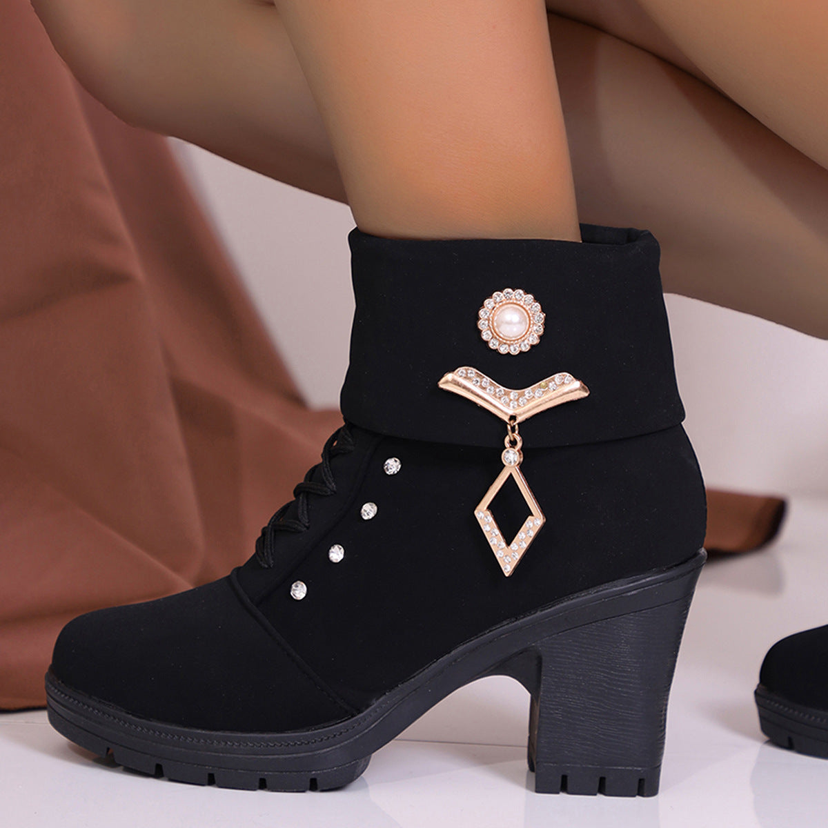 Bottines Femme – Élégance & Chaleur